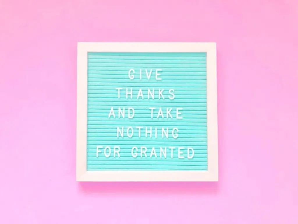 bonheur, développement personnel, gratitude, techniques de bien-être, épanouissement personnel