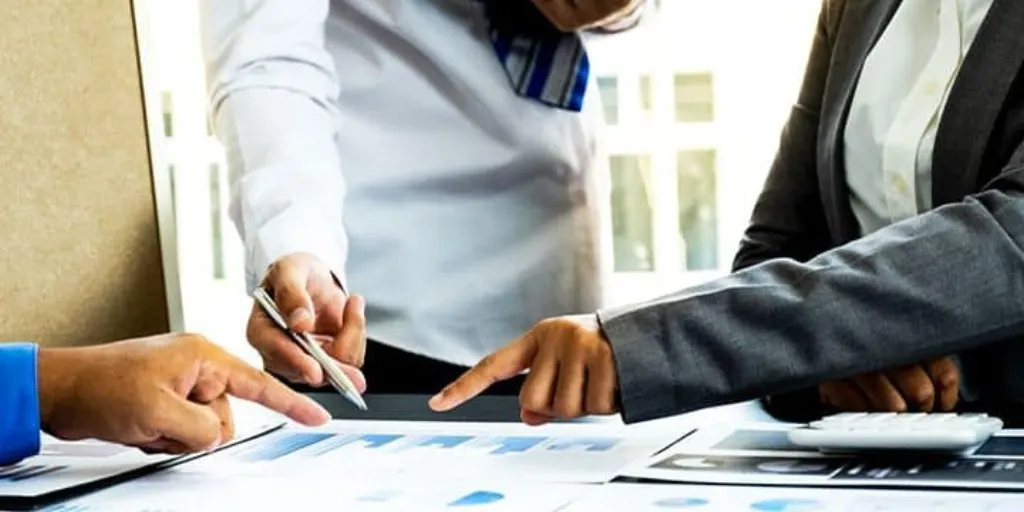 Découvrez GPT-5 : un assistant intelligent qui révolutionne la recherche avec l’aide de doctorants à portée de main.